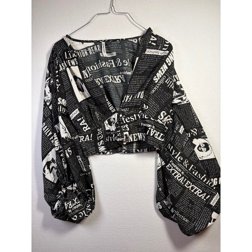 Live 4 Truth Newspaper Print Blouse Womens S Black White EUC Crop Top